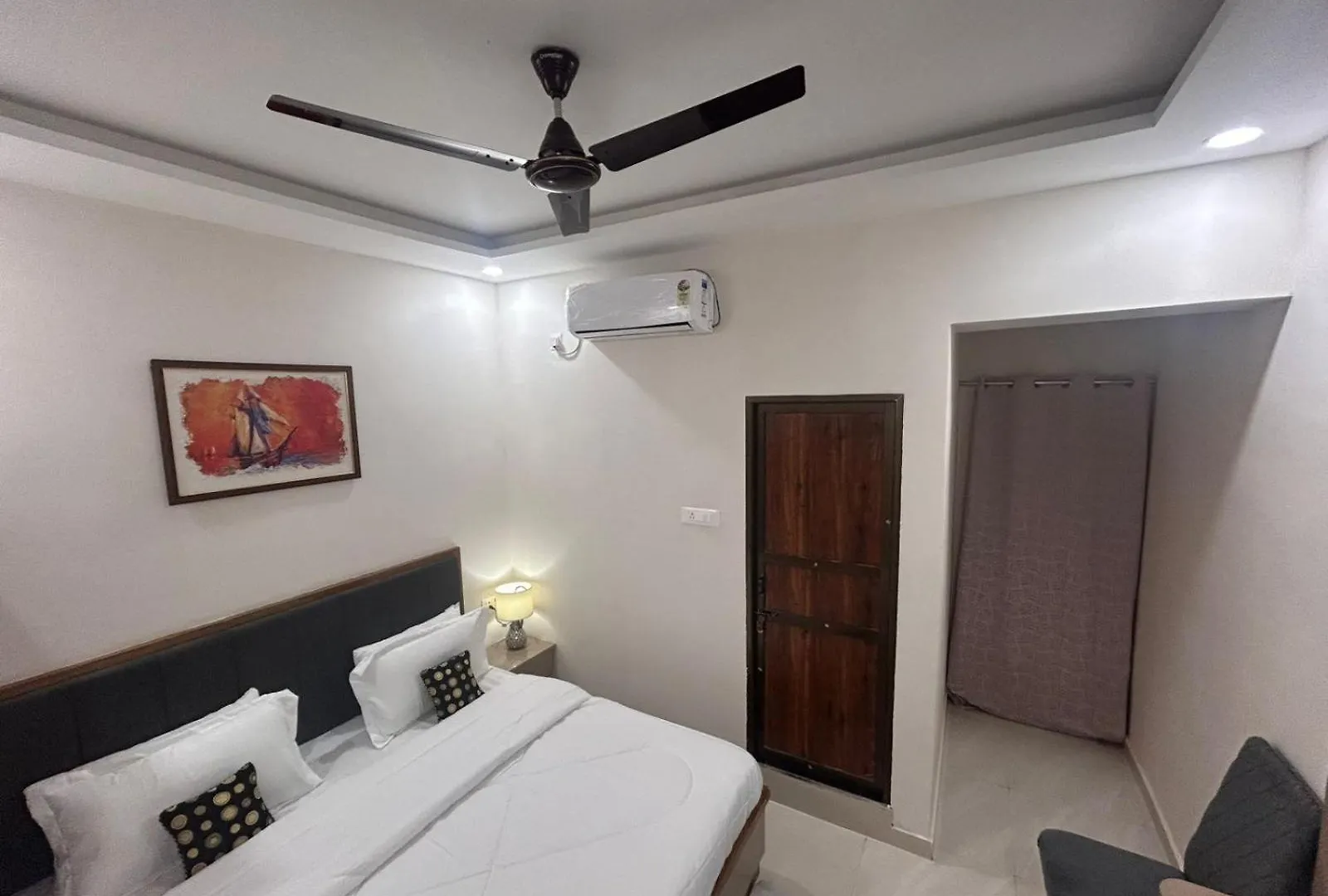 Paradise Stays Varanasi